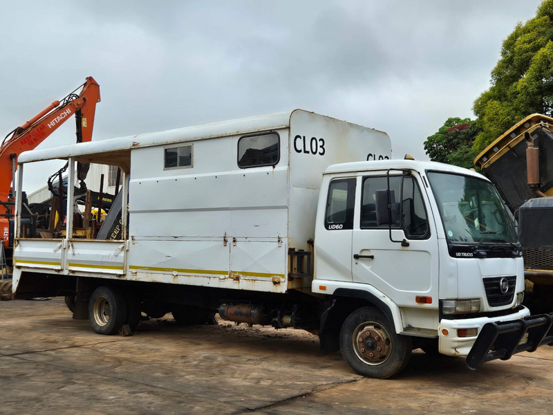 2015 Nissan UD60 Truck