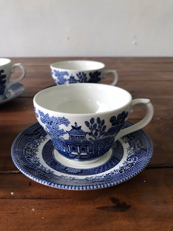 Churchill England Cups and Saucers x6