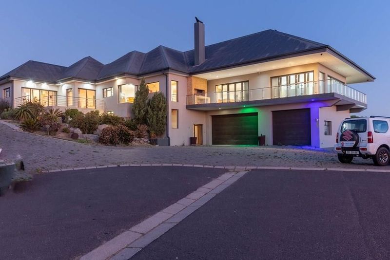 Magnificent home with exceptional views in Langebaan