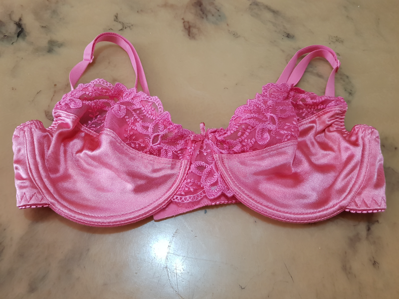 Lace underwire bra 36C Shelly Bright  Pink. Not padded