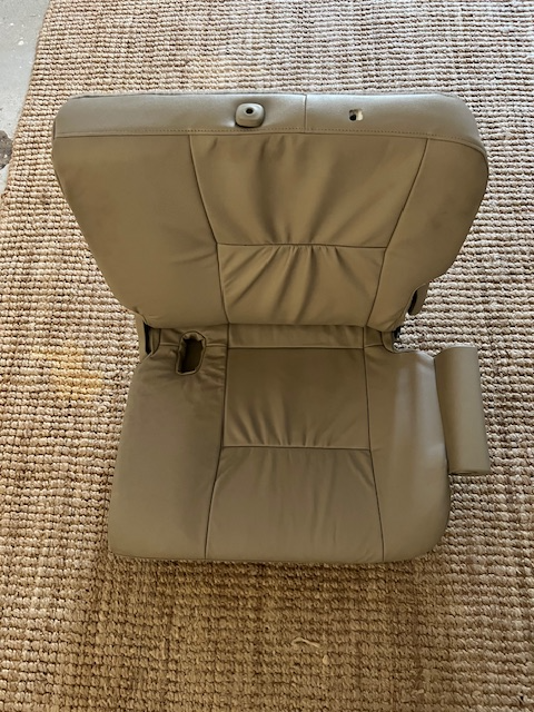 Toyota Fortuner rear jump seat NEW