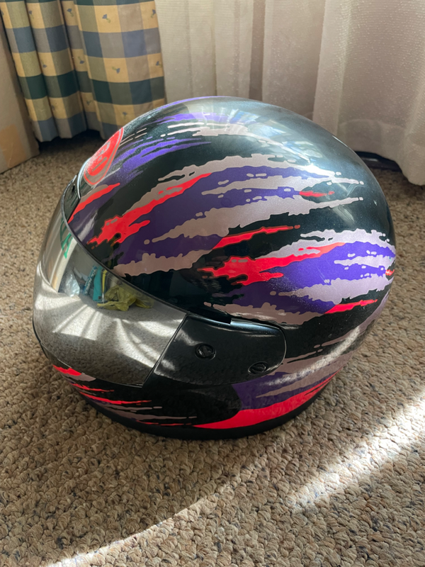 VR1 Helmet and spare visor