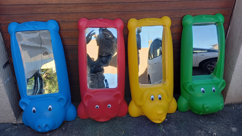 Kids funky mirrors