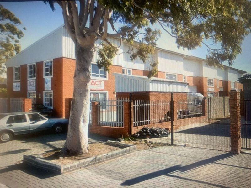180m² Commercial To Let in Newton Park at R75.00 per m²