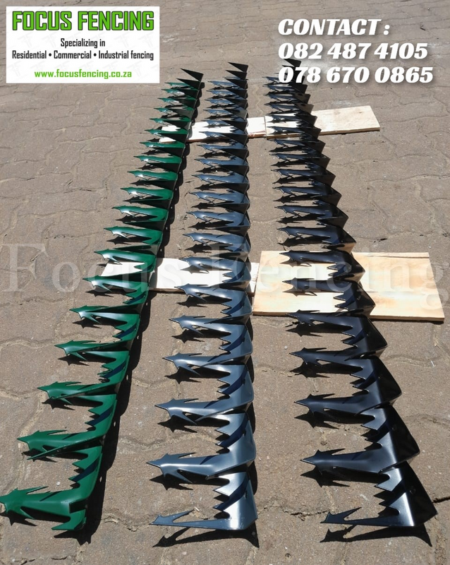 GALVANIZED &amp; EPOXY COATED WALL SPIKES - FOR SALES