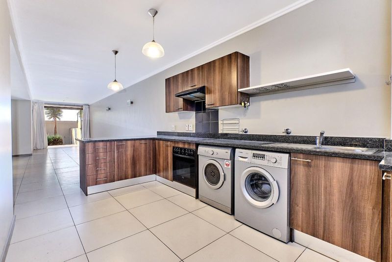 Apartment in Craighall For Sale