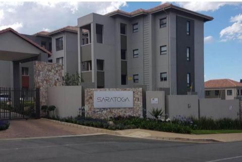 Ground floor 3 bedroom apartment to rent in secured complex at Saratoga Lonehill, Sandton