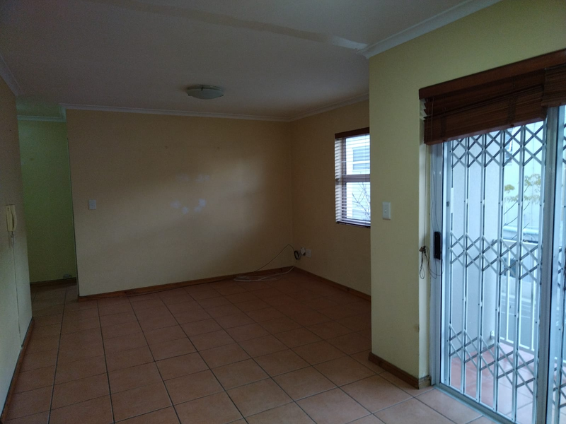 2 BEDROOM FLAT AVAILABLE