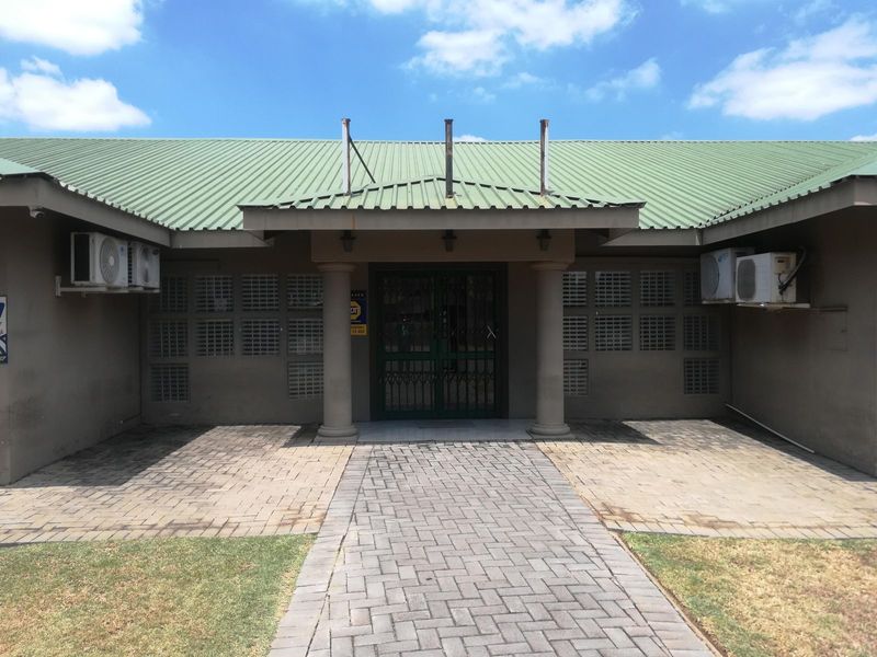 120m² Retail To Let in Brits Central at R108.00 per m²