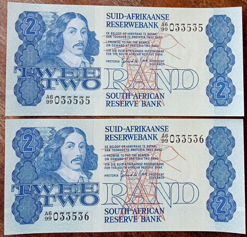 x2 GPC de Kock 1981 uncirculated R2 notes in sequence