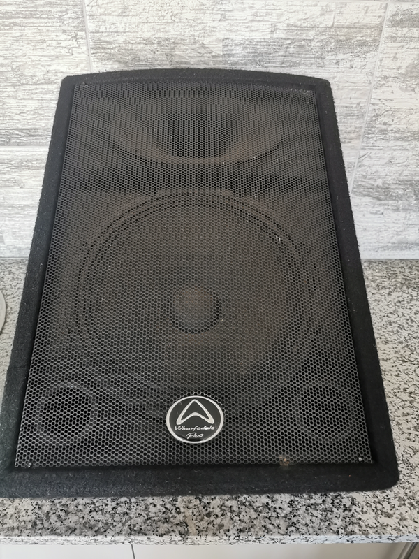 Wharfedale SVP-X12PM Powered floor Monitor