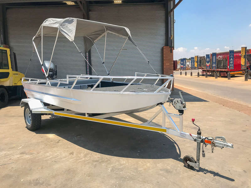Aluminum Boat  - 4.8m - Like New