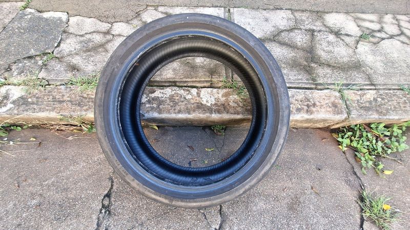 225/40/R19 Bridgestone Tyres