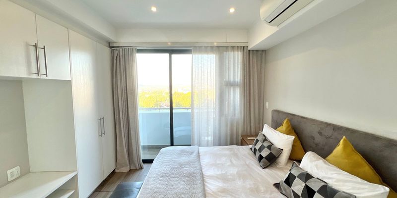 Luxurious 1-Bedroom Residence with Ensuite Bathroom at the Regency Hotel