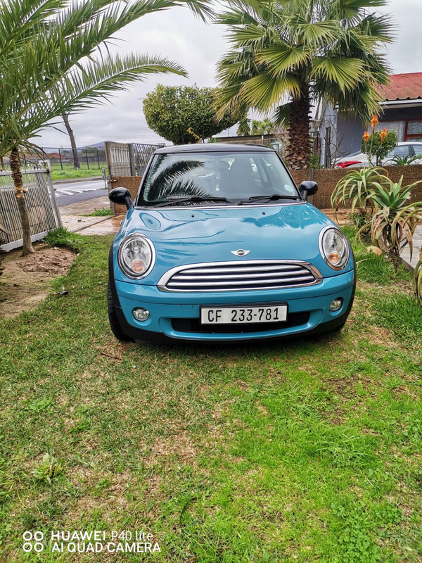 2009 Mini Cooper Hatchback