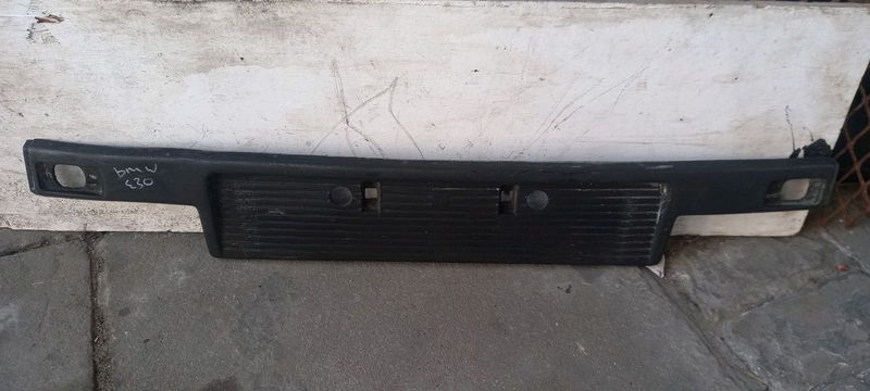 Bmw e30 front number plate grill