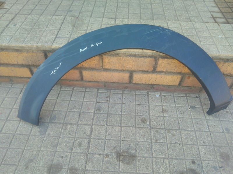 Renault triber rear right wheel arch