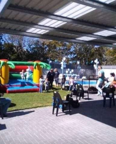 JUMPING CASTLES 4 HIRE 0733700542