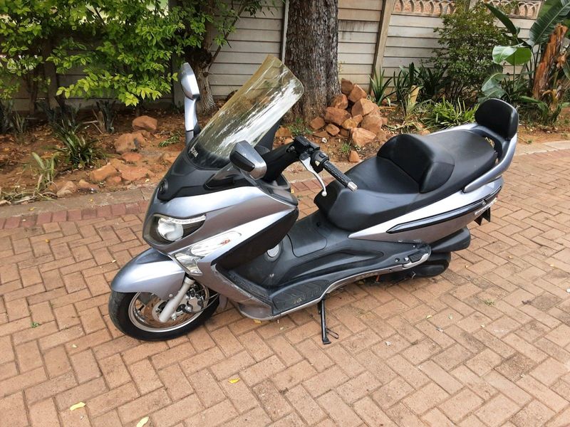 SYM SCOOTER GTS 300i Evo