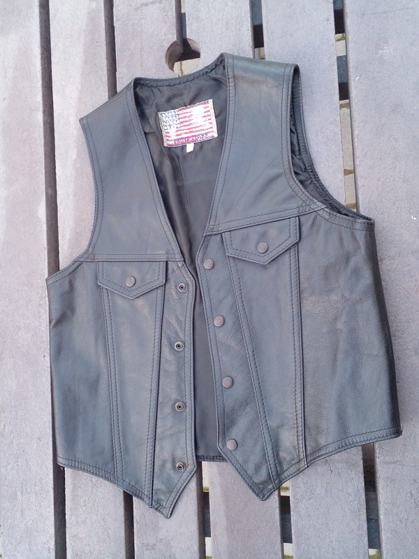 Genuine leather women&#39;s biker waistcoat