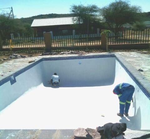 Swimming pool renovating