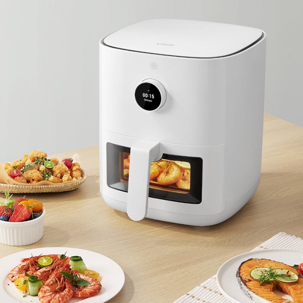 TOP SELLER. THE XIAOMI SMART AIR FRYER 4L WITH VOICE CONTROL AND GOOGLE ASSISTANT!!