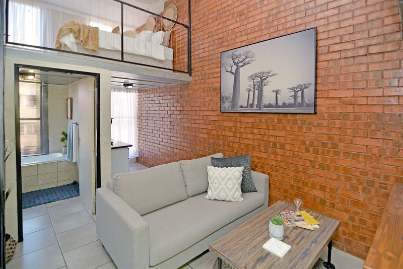 2 Bedroom loft apartment for rental at 1 Eloff in Marshalltown, Johannesburg.