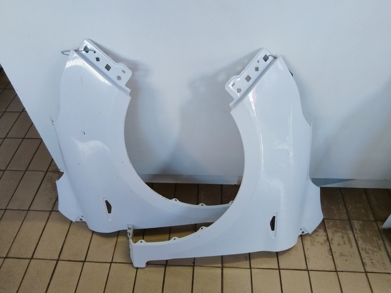 2019 FORD FIGO RIGHT AND LEFT SIDE FENDERS FOR SALE SUPER CLEAN