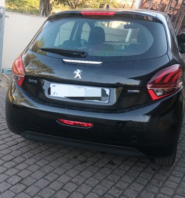 2016 Peugeot 208 1.0L