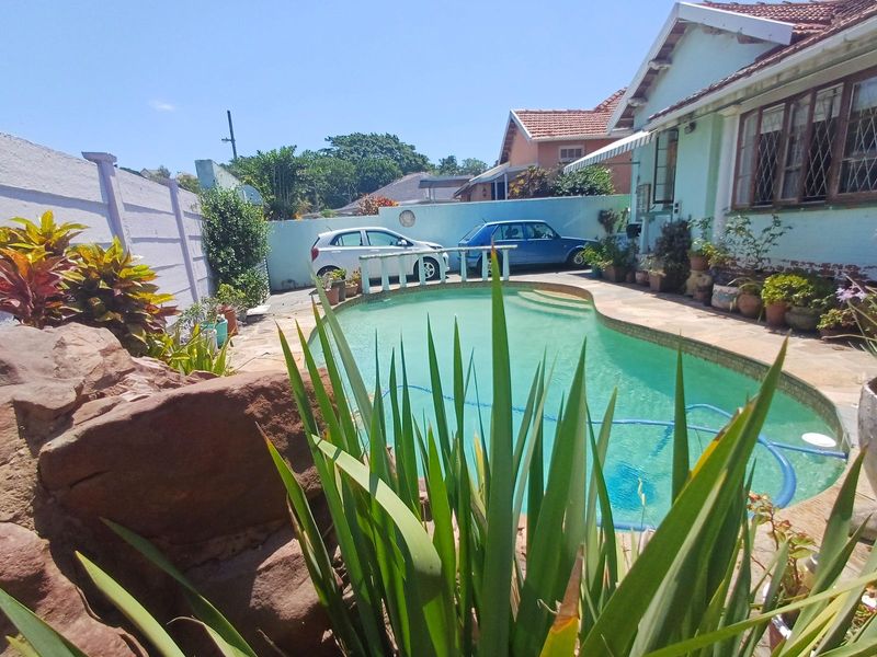 3 bedroom home with flatlet