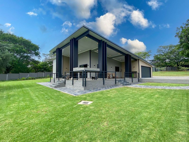 Welcome to modern Country home for sale in Kyalami  - off the grid