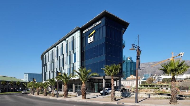 400m² Commercial To Let in Waterfront at R220.00 per m²