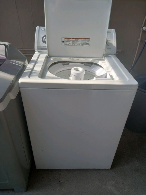 Whirlpool washing machine 8.2kg Heavy Duty R1900 neg