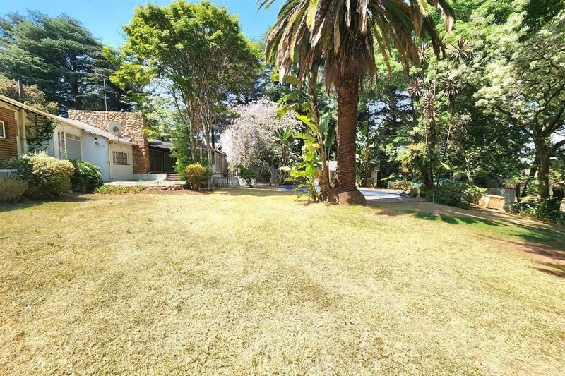 Spacious Land available in Bryanston ( 3881 m² )