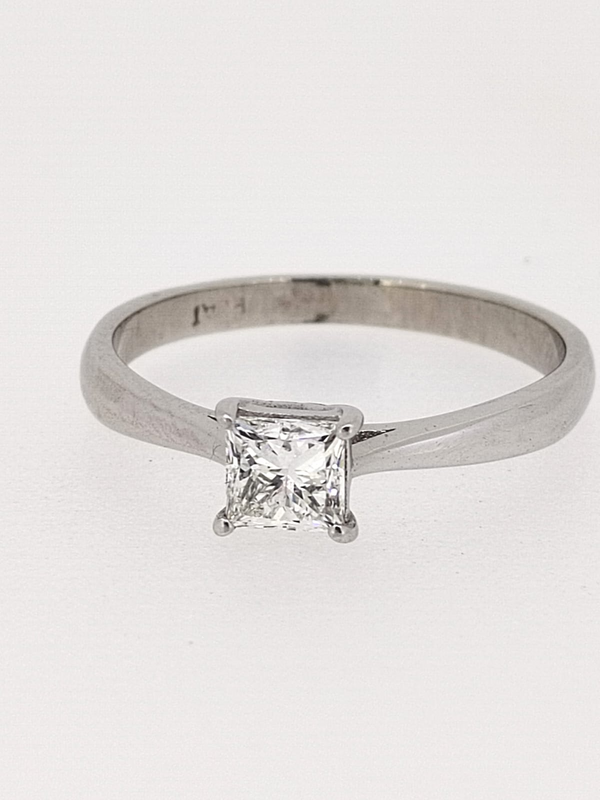 0.50ct Princess Cut Solitaire Setting Diamond Ring
