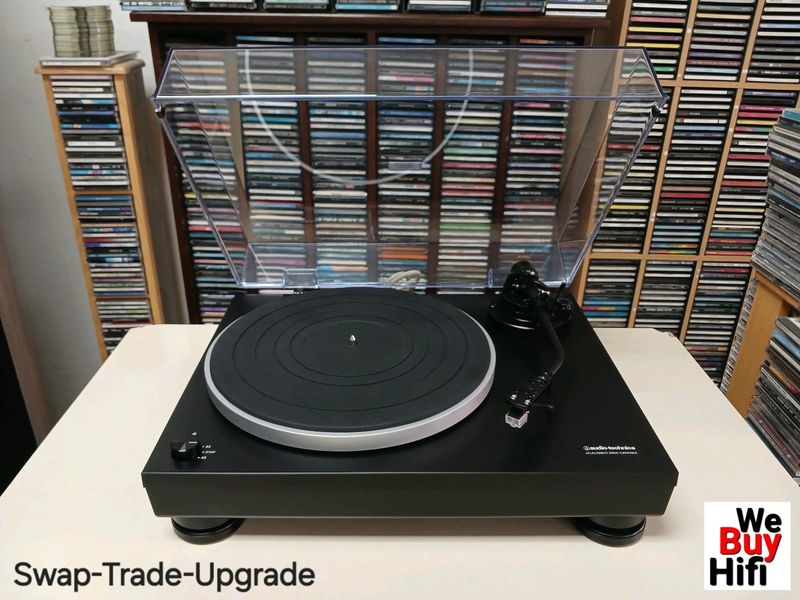 LIKE NEW! AUDIO TECHNICA AT-LP5 Direct Drive Turntable - 3 MONTHS WARRANTY