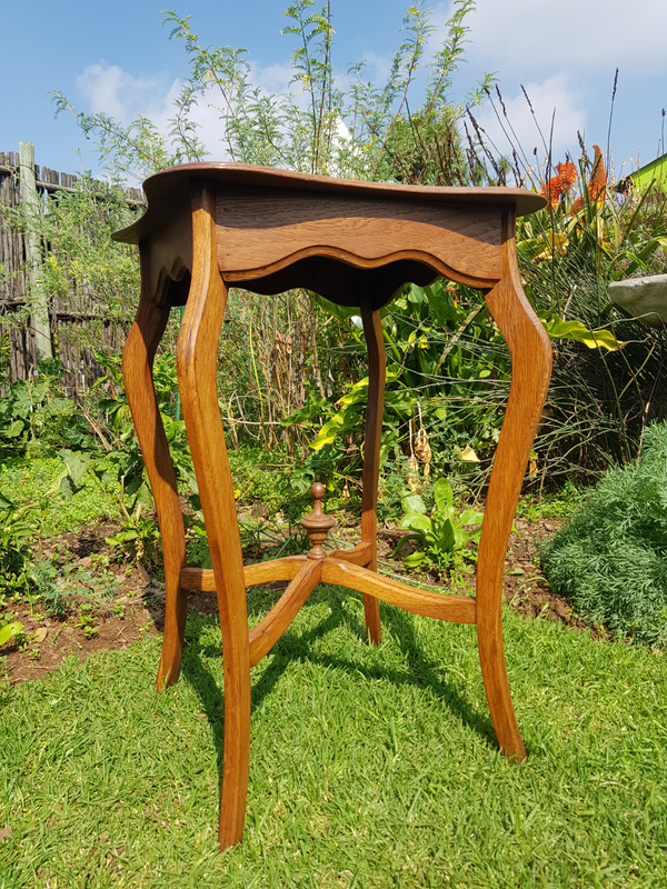 Edwardian Lamp Table ~ Circa 1910