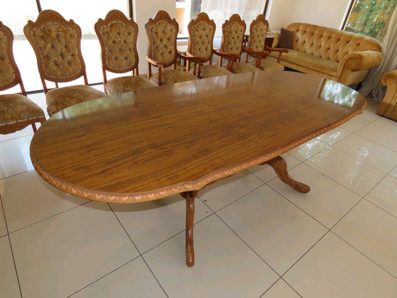 10 Seater Dining Room Set &#43; Buffet Table