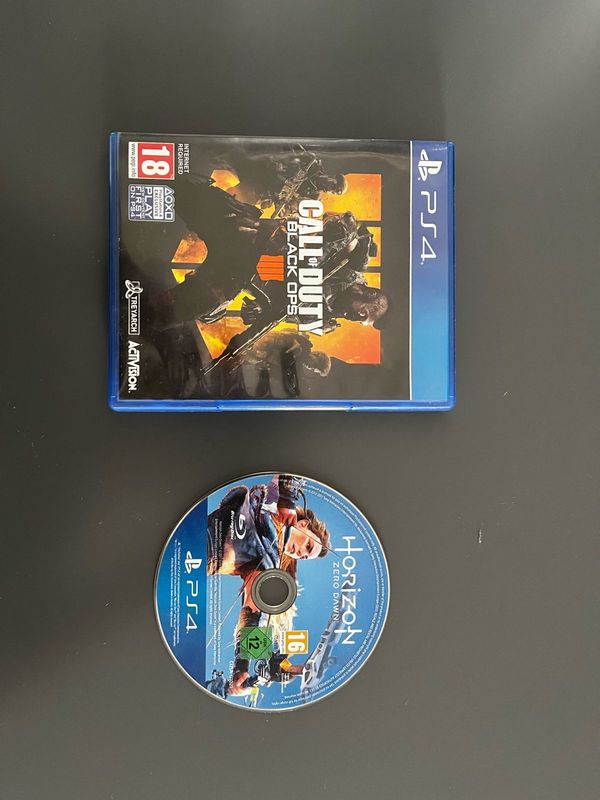 PS4 Games (Black Ops 4 &amp; Horizon Zero Dawn)