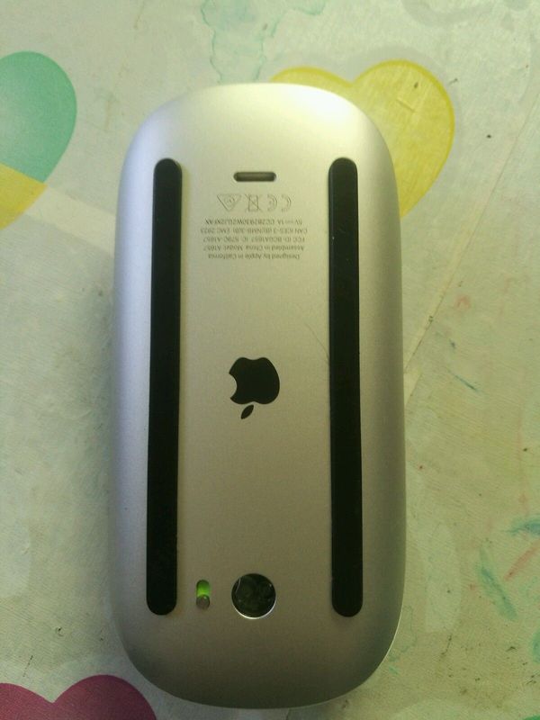 APPLE Magic Mouse 2 in Excellent Working Condition