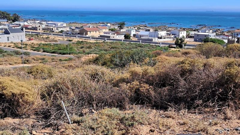 VACANT LAND WITH SCENIC VIEWS IN ST HELENA VIEWS