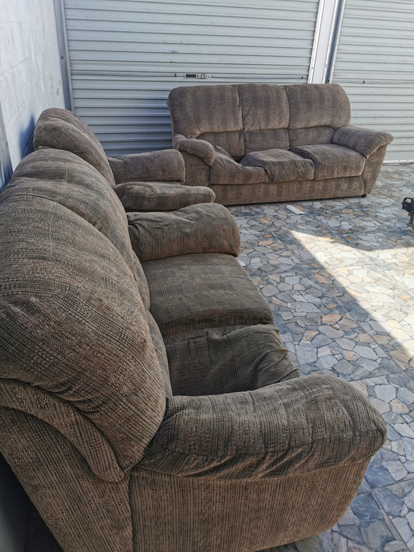 Full set couches for R200