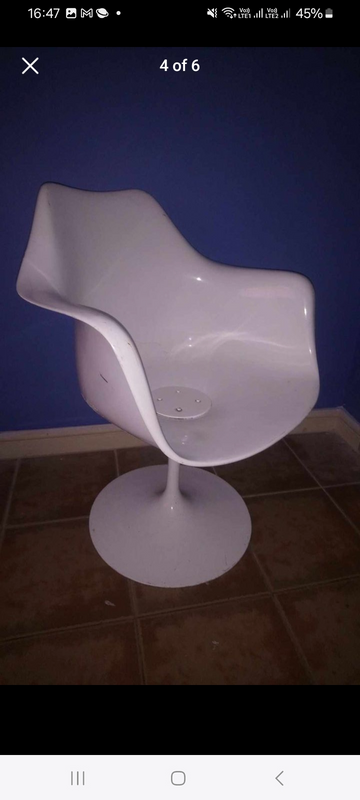 Tulip Chair Occasional Chair  in good condition. Selling for R1100Can be collected or Couriered