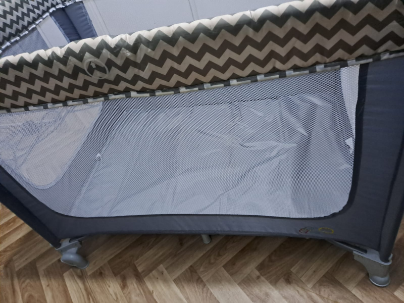 Camp cot for sale R600