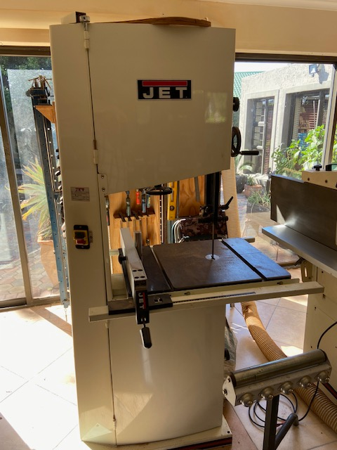 Jet 18 inch Bandsaw price reduced by R4000