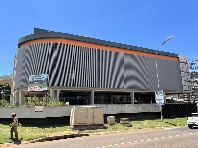 Showroom to let in Central Ballito