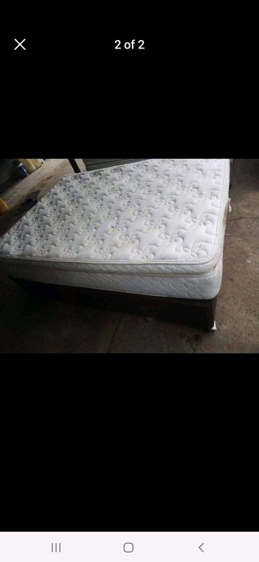 Queen bed fabric
