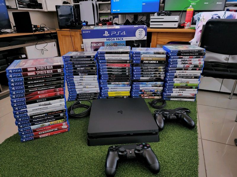 Ps4 slim r4500 with all cables and 1 wireless controller