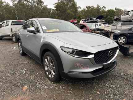 2023 mazda cx30 stripping  for spares
