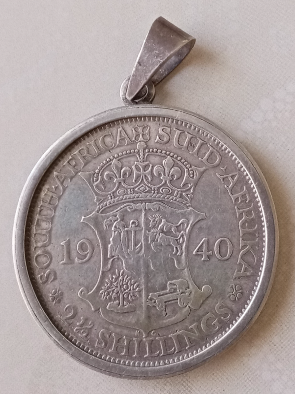 1940 S.A silver 2 1/2 Shillings coin pendant